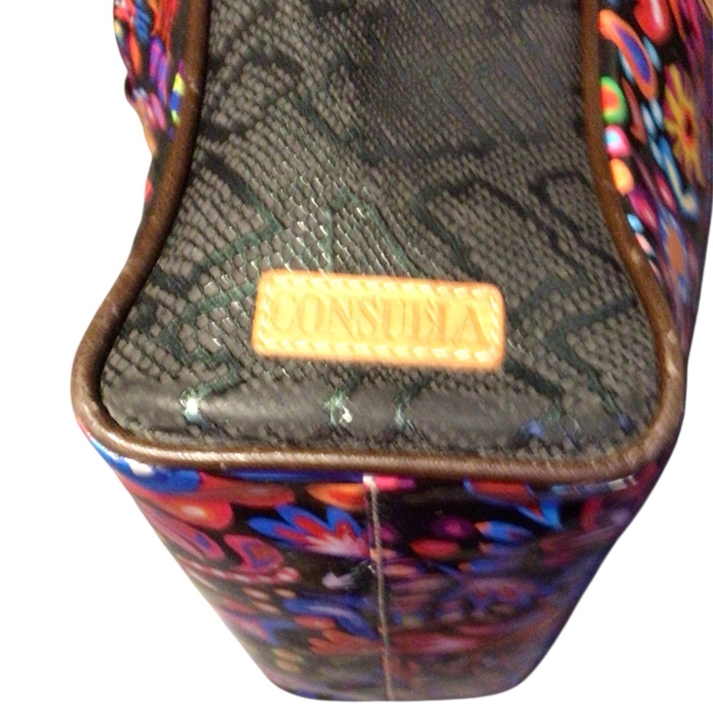 EUC.....Gorgeous …Festive Consuela Sophia Large Handbag!!! - Picture 2 of 9